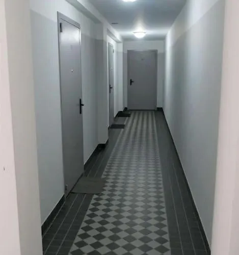 Lovely 1-bedroom Apartment *