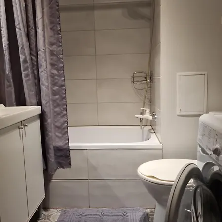 Апартаменты Lovely 1-bedroom *