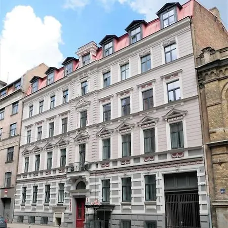 Lovely 1-bedroom * Рига